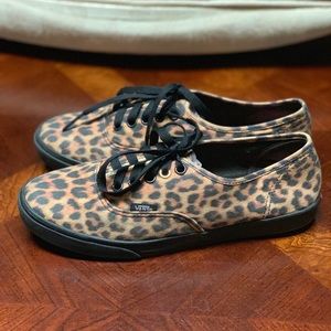 Leopard Vans